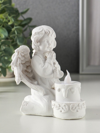 Фигурка светящаяся полистоун «Белоснежный ангел с двухъярусным тортом», 7.7×8.5×11.5 см