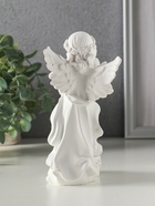 Фигурка светящаяся полистоун «Белоснежная девушка-ангел с тортом», 7.6×8.5×16.3 см - фото 61614541