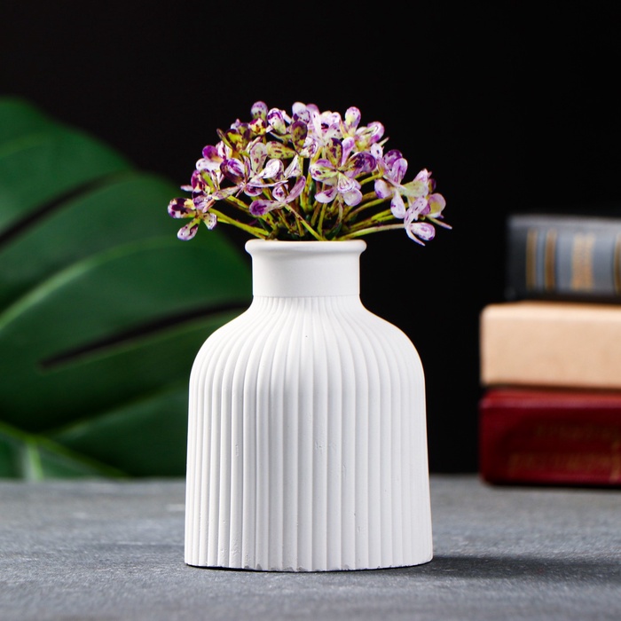 УЦЕНКА Ваза гипс настольная «Кувшинчик в полоску» 9.5×7 см, белый - Фото 1