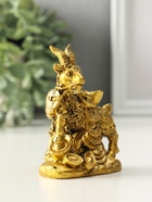 Нэцкэ фигурка полистоун «Козёл с китайскими монетами и золотыми слитками», под бронзу, 4.2×7×9.4 см - Фото 2