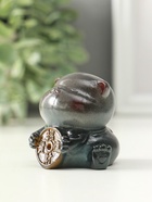 Фигурка для чайной церемонии "Кот с монетой привлечение богатства" меняет цвет 6х5,5х5,5 см   109269 - фото 61954037