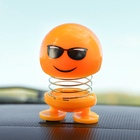 УЦЕНКА Смайл на пружинке, на панель в авто, в очках, желтый - Фото 1