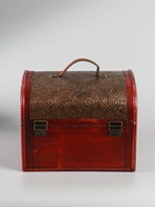 УЦЕНКА Шкатулка дерево состаренная «Золотые цветы на чёрном» сундучок 23×30×24 см 10961694