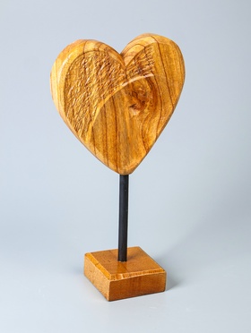 {{photo.Alt || photo.Description || 'УЦЕНКА Сувенир «Сердце», на подставке, 20×10×35 см, дерево джампинис'}}