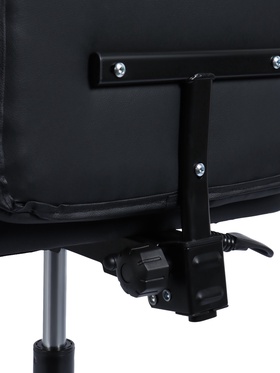 Кресло офисное для руководителя «Клик Мебель», с подлокотниками, на колёсиках, экокожа, цвет чёрный