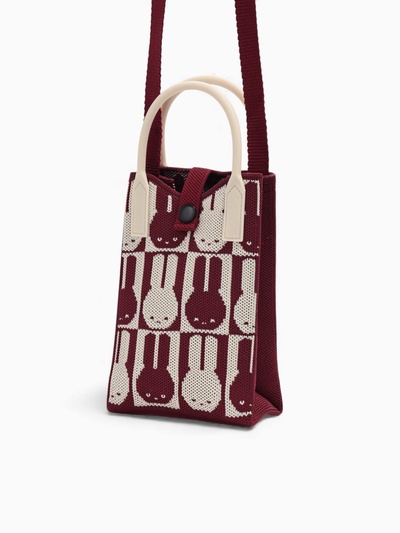 Сумка для телефона «Зайчики», на кнопке, с длинным ремнём, красная