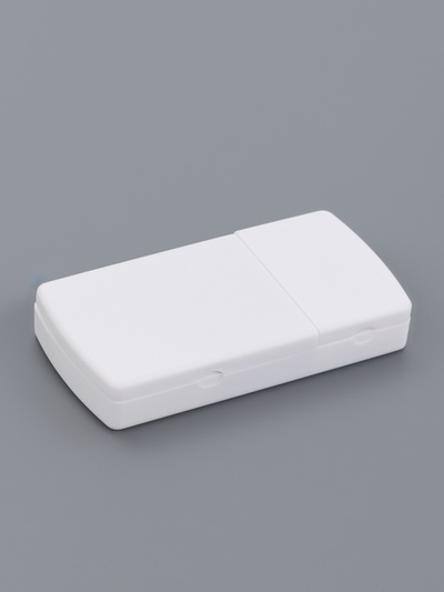 Таблетница 2секц 9,5*5см с таблеторезкой бел/жёлт/фиолет пакет  ОТ