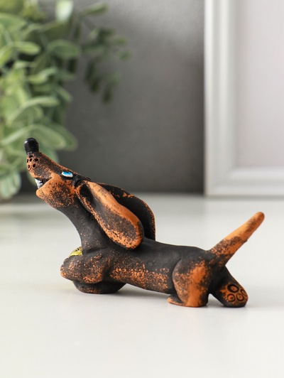 Фигурка полистоун «Такса с мячом», 4.5×9×4.3 см
