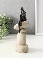 Фигура полистоун «Абстракция. Мыслитель и сад камней», бронза с бежевым, 12×9×25.5 см - фото 63129293