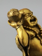 УЦЕНКА Статуэтка "Хотей со слитком" 15 см, цвет золото 10966882
