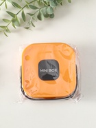 Шкатулка для украшений с зеркалом, с ручкой 3 ячейки, 3 полосы, оранжевый, пластик, 9×9×3.8 см - фото 63130186