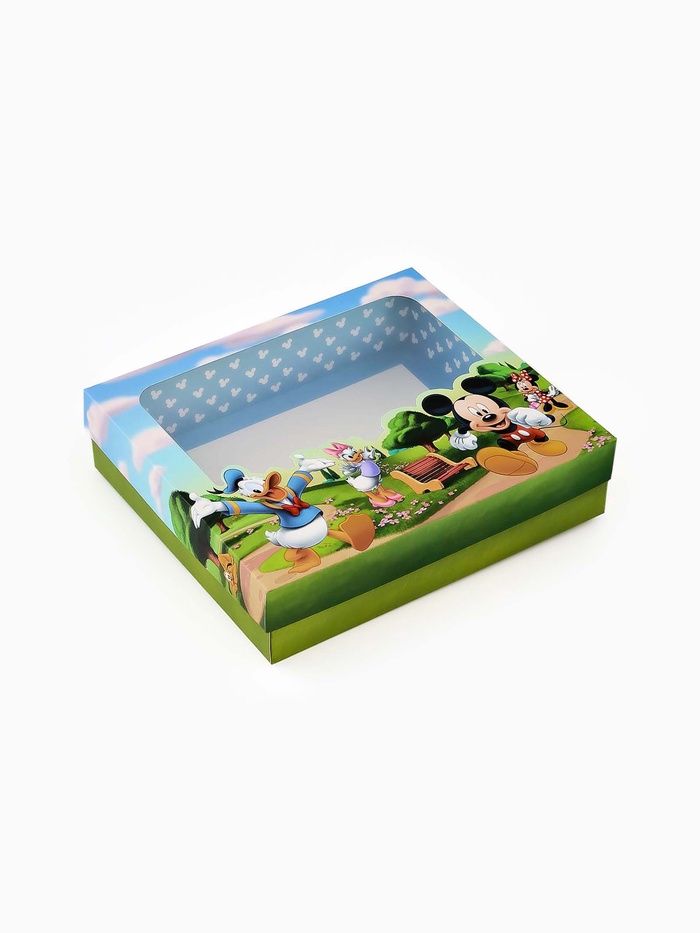 Коробка подарочная «Друзья», 23.5×20.5×5.5 см - Фото 1