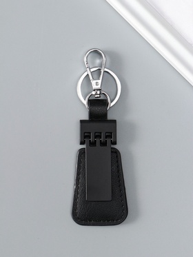 {{photo.Alt || photo.Description || 'Брелок для ключей на кольце с карабином под нанесение, кожзам, размер окна 3.7×1.7 см, чёрный матовый, 13×4×0.7 см'}}