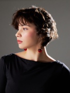 Серьги «Черешня», бордовые в золоте - Фото 5