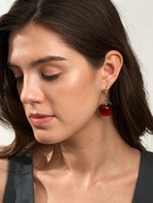 Серьги-кольца «Черешня с листочком», бордовые в золоте - Фото 6