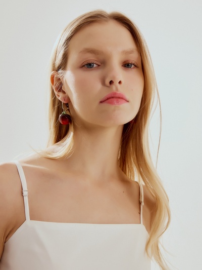 Серьги кольца «Черешня с листочком», бордовые в серебре