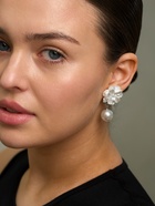 Серьги «Цветок с жемчугом», белые в серебре - Фото 1