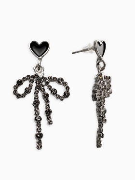 {{photo.Alt || photo.Description || 'Серьги «Бантики с сердечками», чёрно-серые в серебре'}}