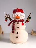 УЦЕНКА Кукла интерьерная текстильная «Снеговичок с ёлочными шариками и сердечком», 38×14×40 см 10969768