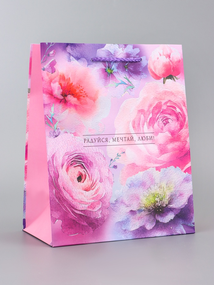 Пакет подарочный ламинированный вертикальный «Цветочное ассорти», 18×22.3×10 см - Фото 1