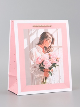 Пакет подарочный ламинированный вертикальный «Самой нежной», 18×22.3×10 см 10961821