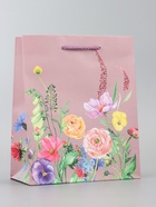 Пакет подарочный ламинированный вертикальный «Цветочный узор», 18×22.3×10 см 10961825