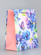 Пакет подарочный ламинированный вертикальный «Мир фиалок», 18×22.3×10 см 10961826