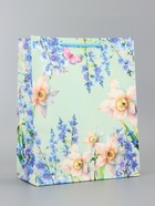 Пакет подарочный ламинированный вертикальный «Утро в поле», 26×12×32 см 10961836