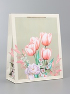 Пакет подарочный ламинированный вертикальный «Магия красоты», 26×12×32 см 10961841