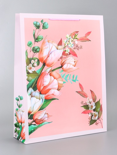 Пакет подарочный ламинированный вертикальный «Магия цветущих снов», 33×42.5×10 см