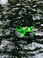 Садовая фигура из полистоуна «Лягушка на шине», 14×13×9.5 см, водоплавающая - Фото 10