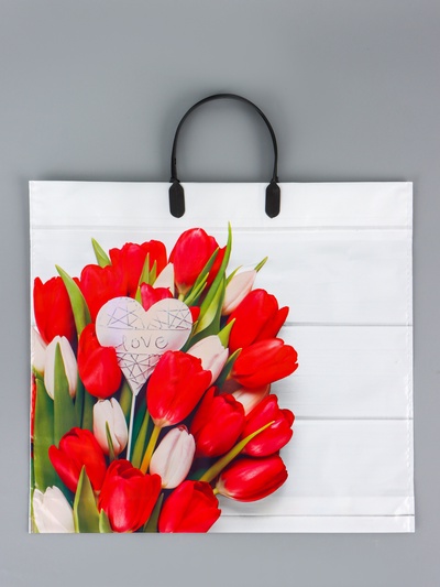 Пакет «С любовью», полиэтиленовый с пластиковой ручкой, 38×34 + 3 см, 90 мкм