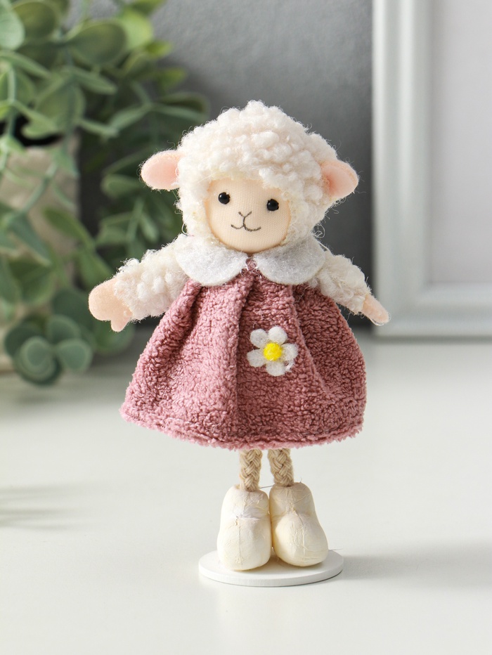 Фигурка «Белая овечка в пыльно-розовом платье», 5×6.5×13 см - Фото 1