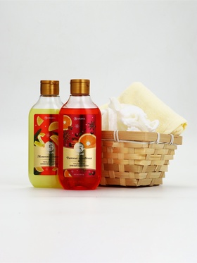 Подарочный набор новогодний косметики в деревянной корзине: гель для душа, пена и полотенце, URAL LAB