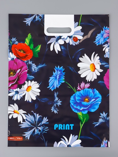 Пакет подарочный «Полевые цветы», полиэтиленовый с вырубной ручкой, 38×47 см, 60 мкм