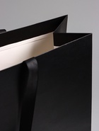 Пакет подарочный ламинированный горизонтальный «Черный», 40×32×13 см - Фото 4