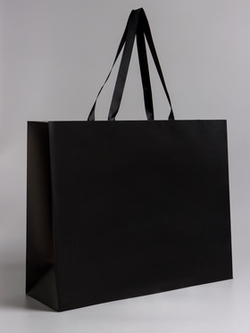 Пакет подарочный ламинированный горизонтальный «Черный», 48×39×16 см 10919597