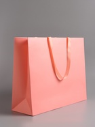 Пакет подарочный ламинированный горизонтальный «Розовый», 48×39×16 см - Фото 3