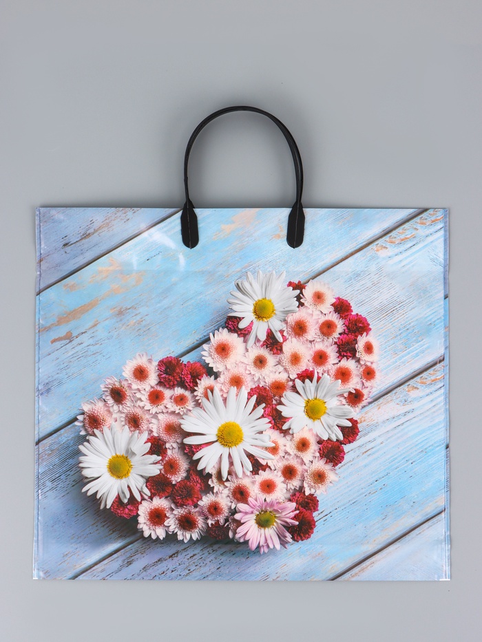 Пакет «Ромашковое сердце», полиэтиленовый с пластиковой ручкой, 38×34 + 3 см, 90 мкм - Фото 1