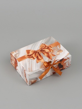 Коробка складная «Золотой бант», 16,5 х 12 х 5 см