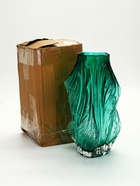 УЦЕНКА Ваза "Изумруд" из зеленого стекла 32*10,5*10,5 см - Фото 6