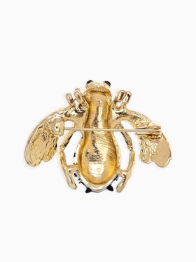 Брошь «Пчела в вишню», цветная в золоте