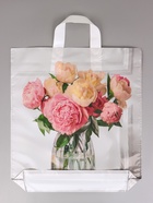 Пакет подарочный «Роскошные пионы» полиэтиленовый, с петлевой ручкой, 40×36 см 37 мкм  (артикул 10980891)  большой выбор товаров оптом и в розницу по низким ценам с доставкой
