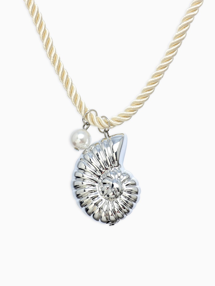 Кулон на шнурке «Ракушка», бело-серебристый - Фото 1