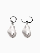 Серьги кольца с подвесками «Жемчуг барокко», белые в серебре - Фото 5