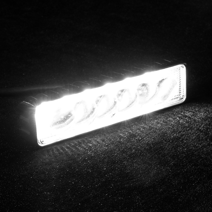 УЦЕНКА Противотуманная фара, 12 В, 6 LED, IP67, 18 Вт, направленный линзованный свет - Фото 1