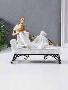 Фигура полистоун «Парочка лежит на кушетке», бело-золотой, 7×21.5×18.5 см - Фото 1