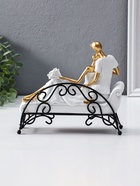 Сувенир полистоун "Парочка лежит на кушетке" бело-золотой 7х21,5х18,5 см - фото 65568771
