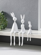 Сувенир полистоун "Семья зайцев" белый набор 3 шт 4,5х4х14,7 6,5х3,8х23,5 7,2х7,5х25 см 10954833