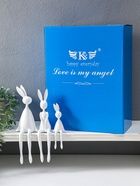 Сувенир полистоун "Семья зайцев" белый набор 3 шт 4,5х4х14,7 6,5х3,8х23,5 7,2х7,5х25 см 10954833